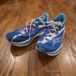 Saucony Blue And White Endorphin Pro 2 Running Shoes Women's Size 9